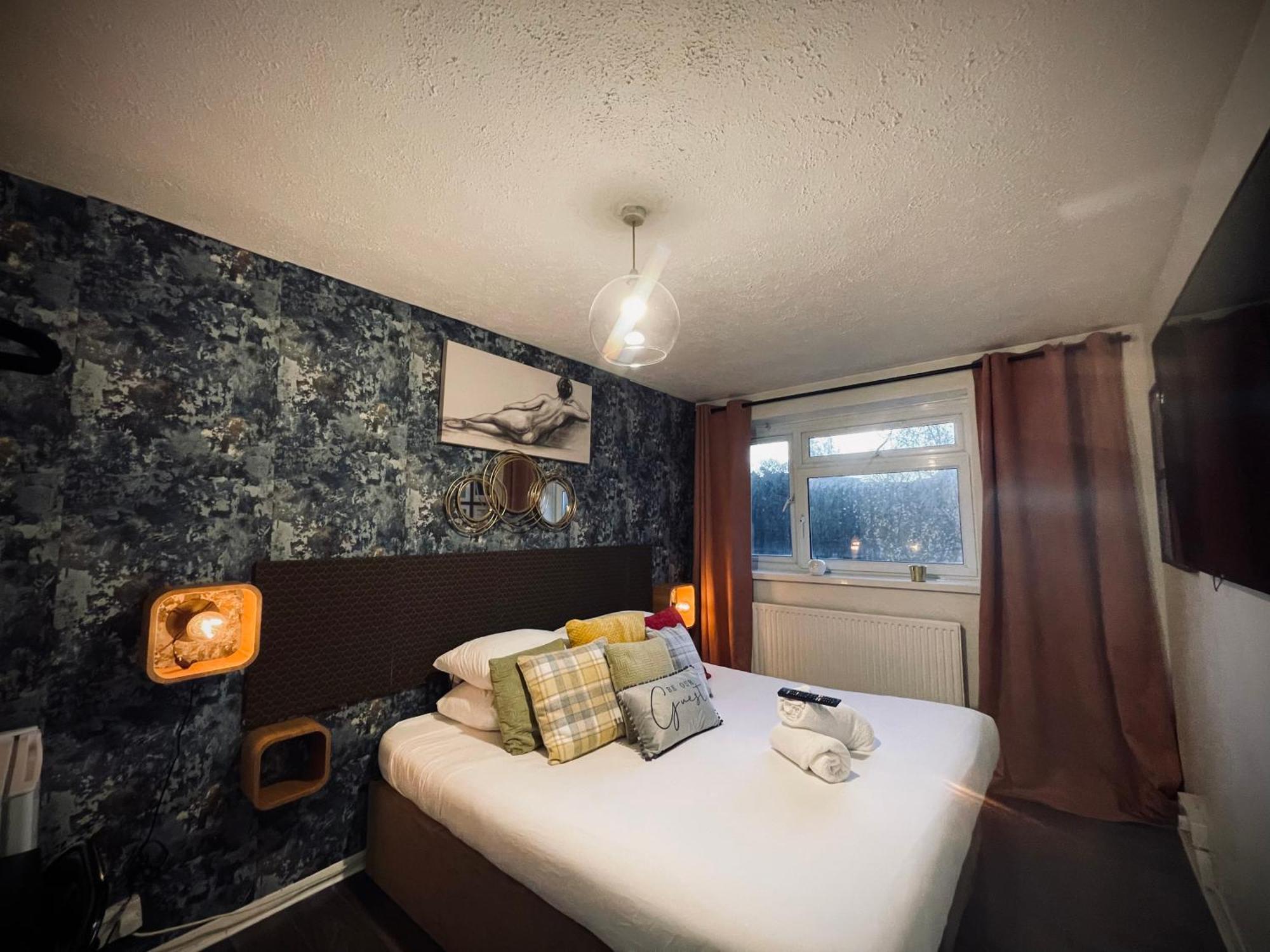 Апартаменты R1 Superking Sized Bed & 65" Tv On The Wall In Clapham Лондон Экстерьер фото