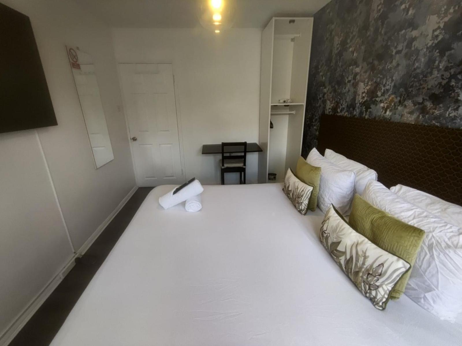 Апартаменты R1 Superking Sized Bed & 65" Tv On The Wall In Clapham Лондон Экстерьер фото